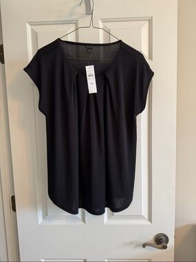Ann Taylor Black Pleated Cap-Sleeve Blouse NWT